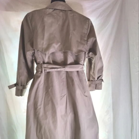 Cambridge Trench Coat - Picture 10 of 14